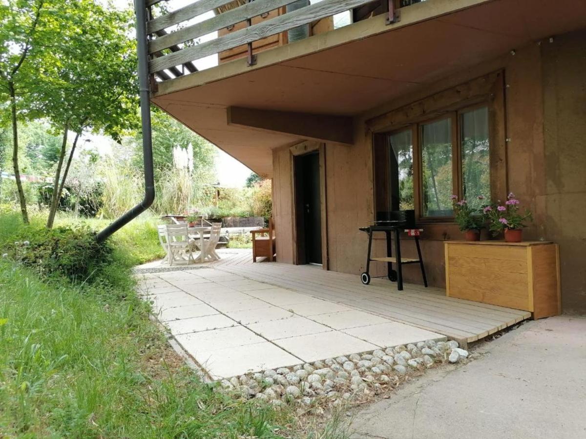 Le Nid Du Chat Noir - Maison Alveole Bed And Books Sciez Exterior foto